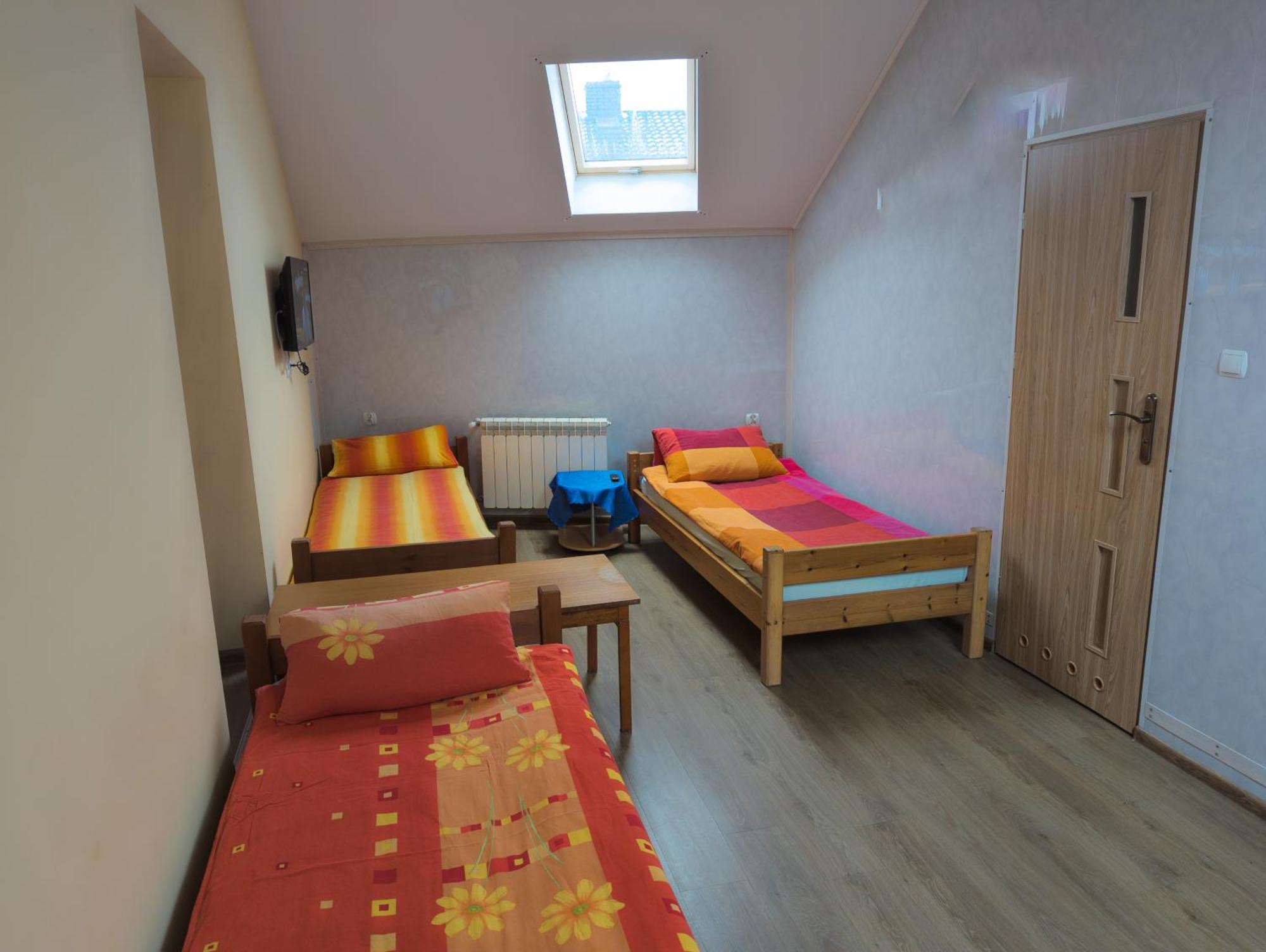 Pokoje Goscinne "U Karola" Pracownicze Ścinawa Buitenkant foto